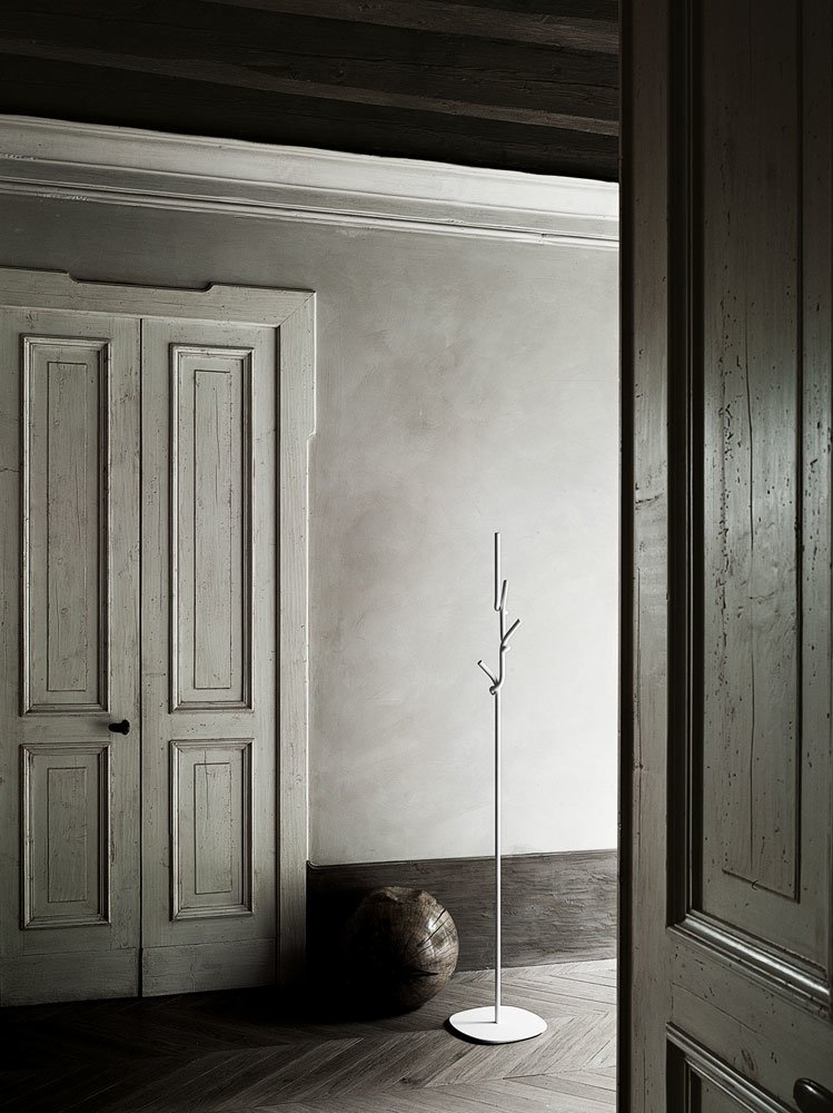 Appendiabiti Softer Than Steel di Desalto